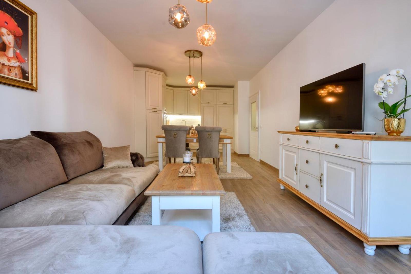 Apartment Grand Karavel Centre Варна Екстериор снимка