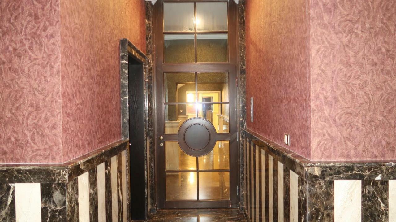 Apartment Grand Karavel Centre Варна Екстериор снимка