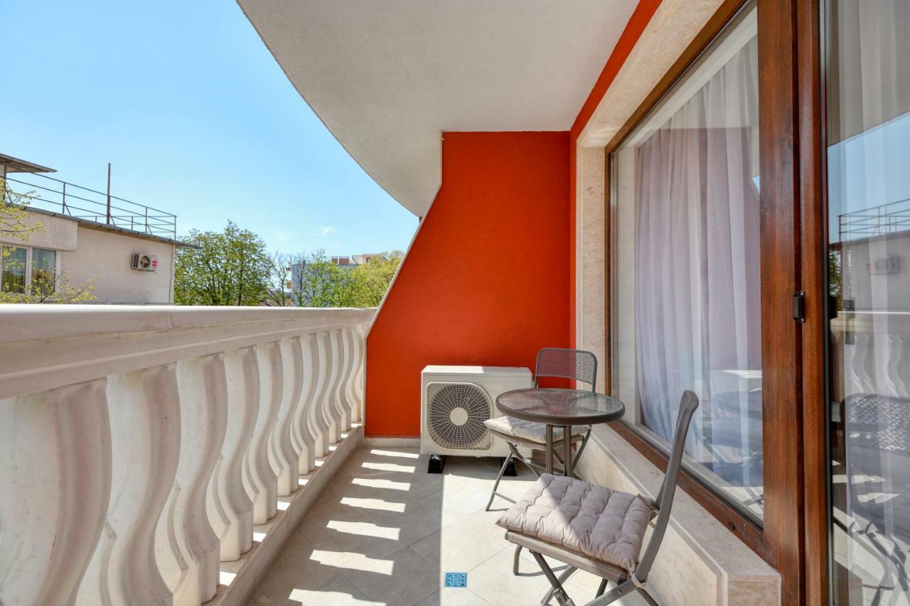 Apartment Grand Karavel Centre Варна Екстериор снимка
